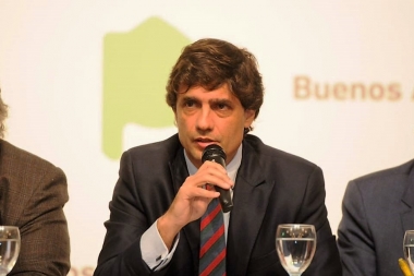 Lacunza resaltó que "es la primera reunión en que los gremios salen pero no hacen paro"