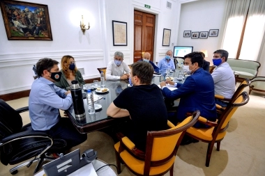 De cara a la temporada de verano, Kicillof recibió a intendentes de la costa