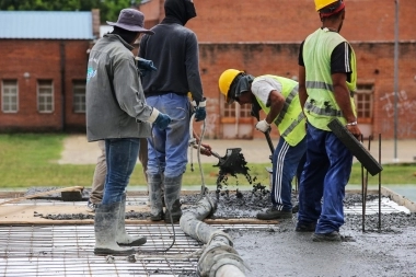 San Vicente: nueva escuela primaria avanza con la obra de techado