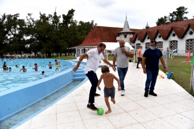 Garro visitó la colonia de vacaciones en la República de los Niños