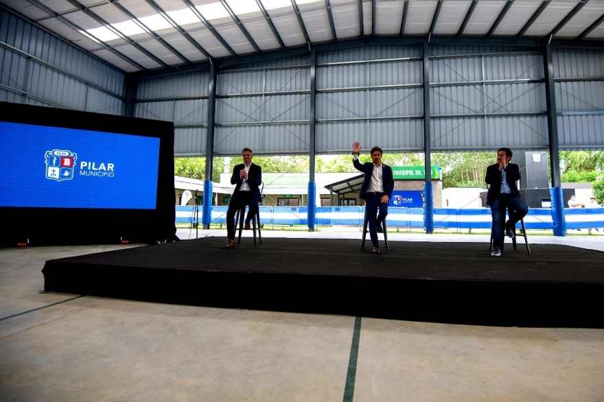 Kicillof encabezó la inauguración del Polideportivo Municipal en Del Viso