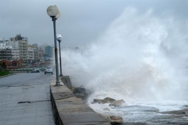 Provincia enviará recursos a Mar del Plata y ciudades de la costa atlántica por los daños occuridos durante el fuerte temporal