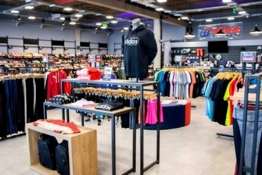 Delincuentes triperos: se robaron las camisetas de Gimnasia en una tienda