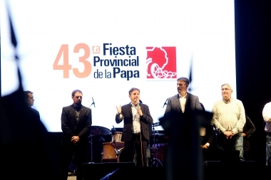 A pesar de las críticas del campo, Kicillof participó de la Fiesta de la Papa y el Agricultor