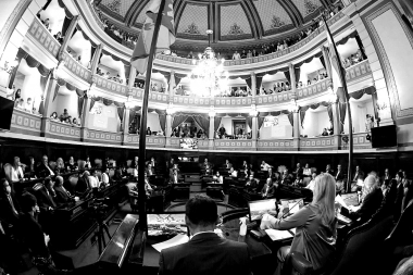 A puertas cerradas: impidieron la entrada a los palcos del Senado en la última sesión