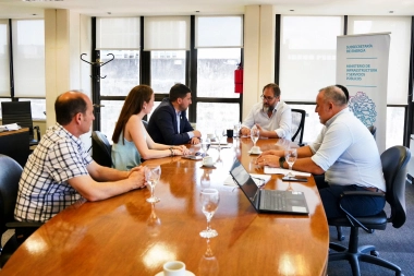 Egüen se reunió con un funcionario bonaerense para avanzar en la agenda energética en 25 de Mayo