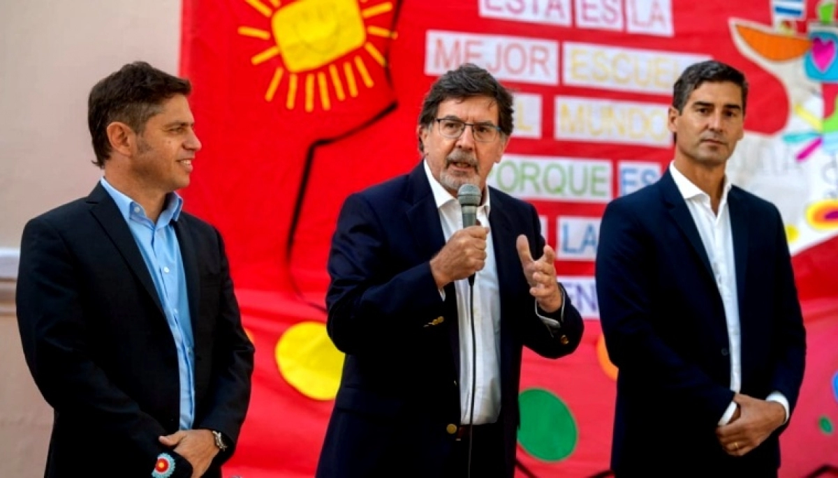 Cuál es la postura de la Provincia sobre extender las clases una hora