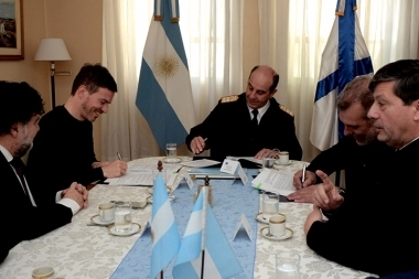Importante acuerdo entre Provincia, la Armada y el Puerto de Mar del Plata