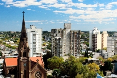 Destinos bonaerenses: dos ciudades con historia y naturaleza ideal para descansar