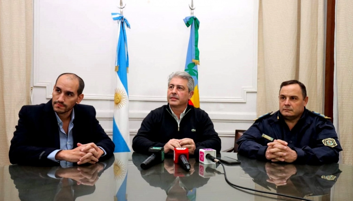 El intendente Martínez presentó al nuevo jefe de la Policía Departamental