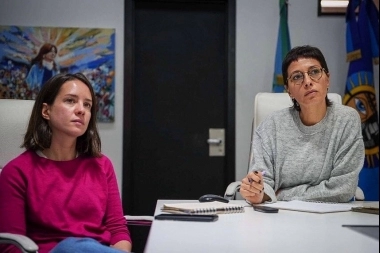 Mayra Mendoza participó de la primera jornada con intendentas de todo el país