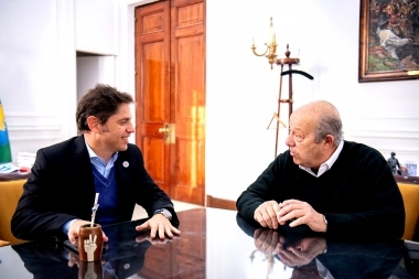 Balance de gestión: Kicillof recibió a Paredi en Gobernación