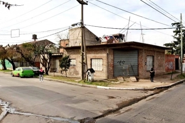 Dos motochorros abatidos por un policía que se resistió a un robo