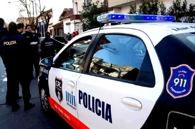 Insólito: se fugaban después de robar y se les cayó la pistola