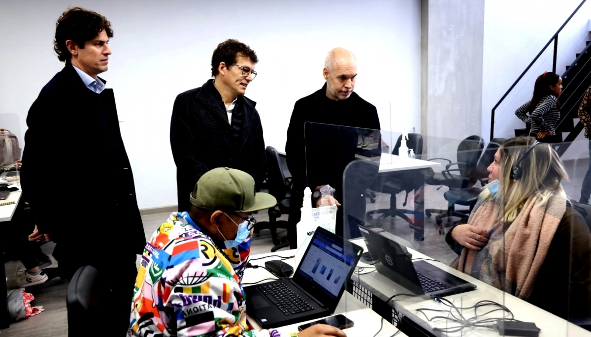 Larreta se mostró junto a Lousteau en la visita a una empresa de CABA