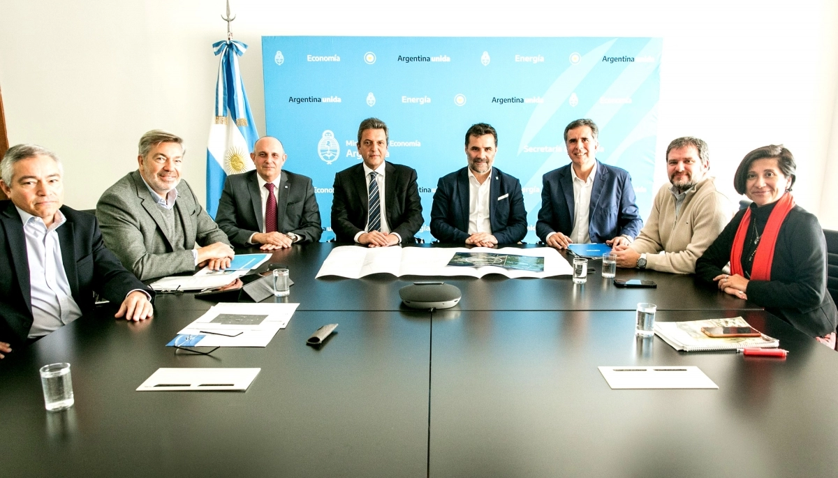 Massa, Guerrera y Juanci Martínez presentaron el gasoducto de América