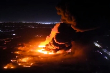 Explosiones e incendio descomunal en el Parque Industrial de Ezeiza: qué pasó y qué dijeron las autoridades