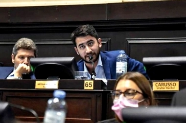 Diputado libertario quiere que los extranjeros paguen la salud en hospitales bonaerenses