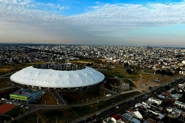 Vecinos del Estadio Único denunciaron baja tensión y cortes de luz por el festival FINDE