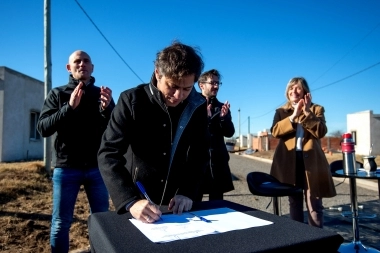 Desde Alberti, Kicillof apuntó contra la autonomía municipal