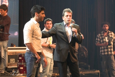 Tras su foto con un randazzista, Facundo Moyano aseguró que no se va del Frente Renovador