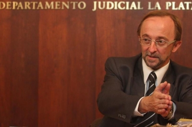 Tras los ataques y las dudas, internaron en un psiquiátrico al fiscal Fernando Cartasegna