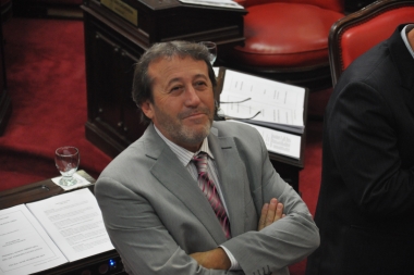 Senador peronista pide que la baja en Ingresos Brutos llegue realmente a los beneficiarios