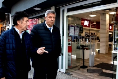 Posse insiste con una "tarifa diferenciada" de servicios públicos para los Municipios