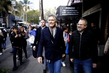 Macri volvió a hacer pie en el Conurbano: recorrida con Valenzuela en Tres de Febrero