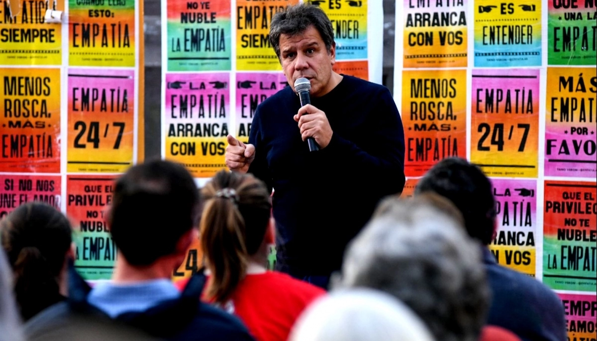 En el marco de su gira “Empatía”, Manes criticó al Gobierno y habló sobre Cristina