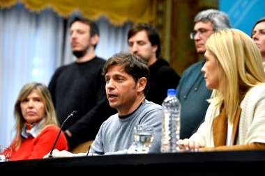 Tras el atentado a Cristina, Kicillof descartó modificar su agenda cercana a la gente