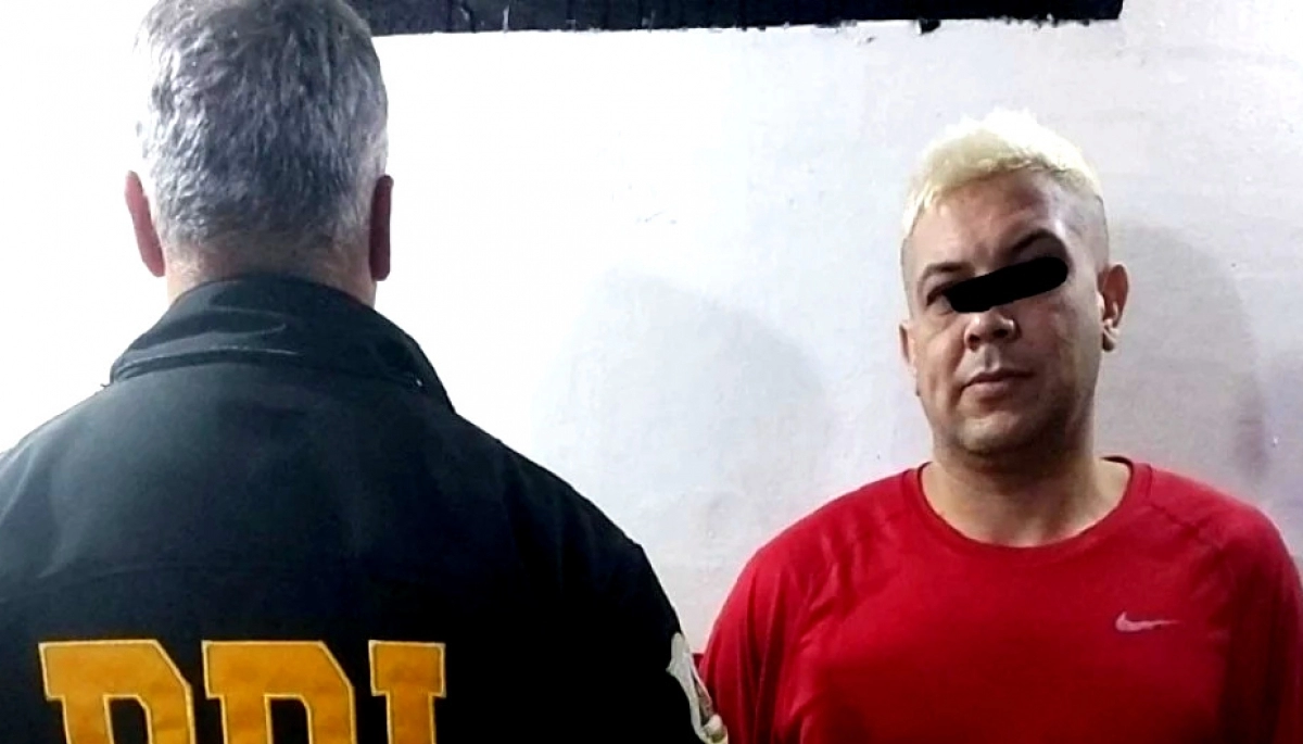 Celulares en las cárceles: acusan a un detenido en Olmos de realizar estafas inmobiliarias