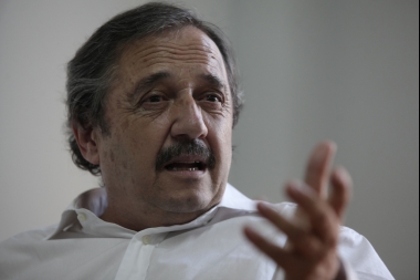 Alfonsín le bajó el pulgar a Manes y dijo que no es el “candidato radical” en la Provincia