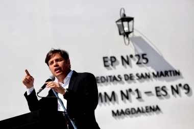 Guerra por educación: Kicillof reafirmó "la promesa de reabrir las escuelas cerradas"