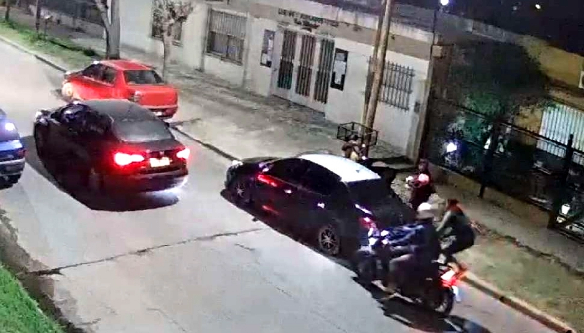 Raid delictivo en Isidro Casanova: los registraron robando a una familia que salía de una fiesta