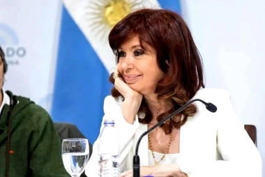Cristina Kirchner rompió el silencio: “Estoy viva por Dios y por la Virgen”
