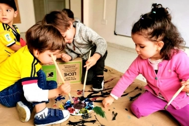 Oficializaron la Ley de capacitación en buen trato a niños y adolescentes: en qué consiste