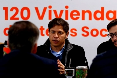 Con apoyo del Banco Mundial, Kicillof anunció la construcción de viviendas en Berazategui