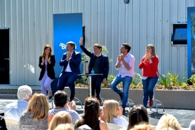 Con el foco en cultura y ciencia, Kicillof participó de inauguraciones en Almirante Brown