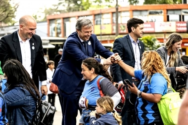 Cascallares y Fabiani celebraron los 150 años de Adrogué junto a veteranos de Malvinas