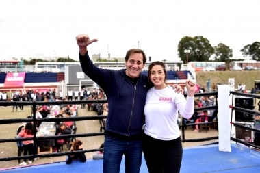 Día de la Madre: Garro y Julieta Quintero encabezaron homenaje a mujeres líderes barriales