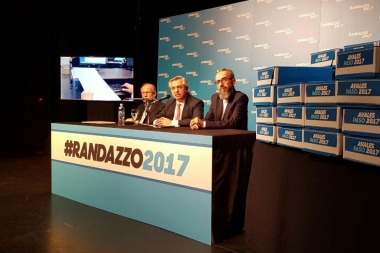 El randazzismo presentó sus avales para competir en las internas en el peronismo bonaerense