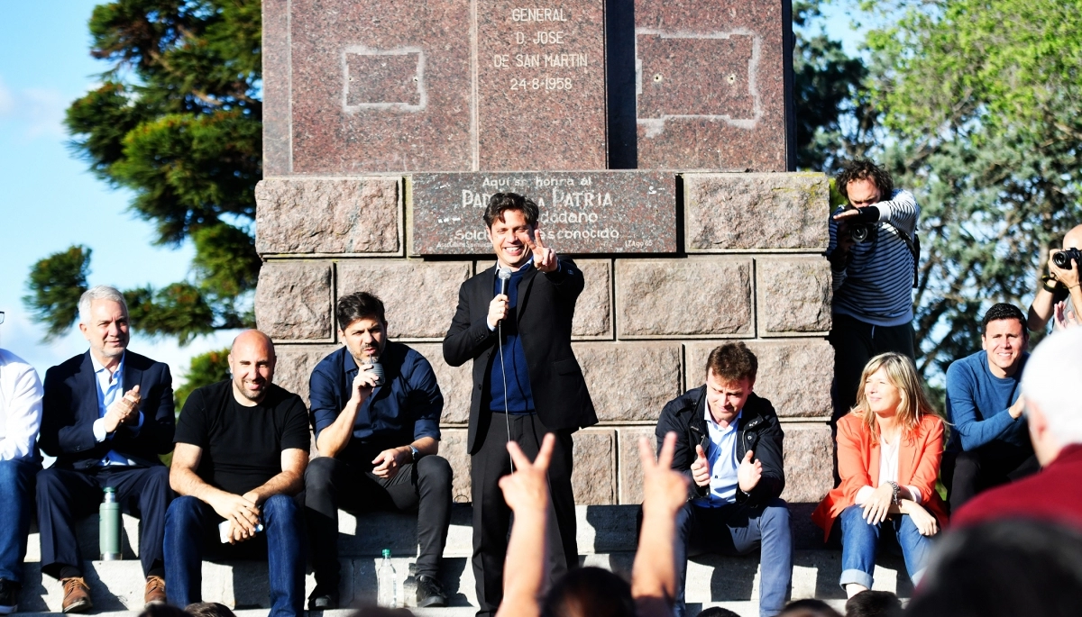 Kicillof volvió a las mateadas y pidió la recuperación del salario de los sectores populares