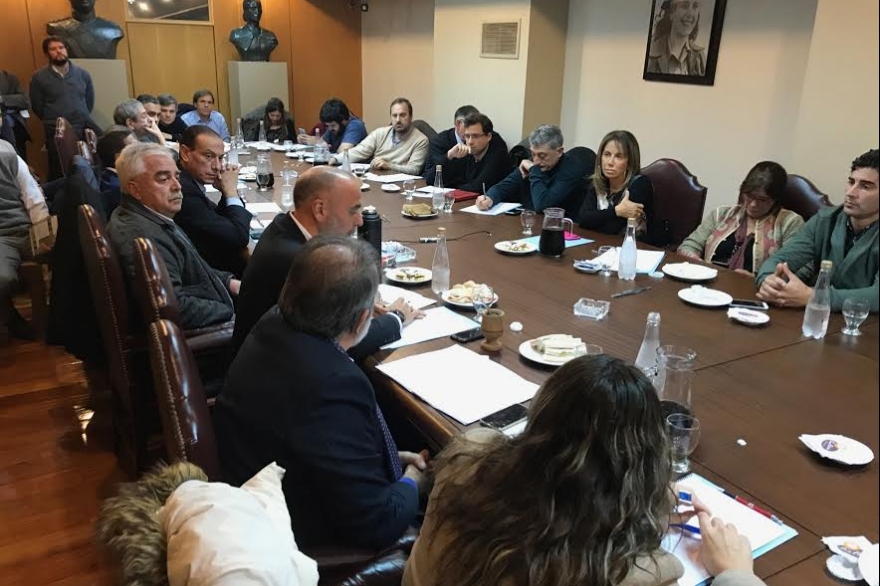 El PJ Bonaerense presentó sus propuestas económicas de cara a las elecciones legislativas