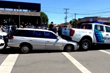 Rápido y furioso en Mar del Plata: lo persiguieron 6 km y para detenerlo lo chocaron