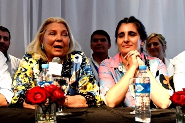 Carrió dio su bendición a las nuevas autoridades de la Coalición Cívica PBA