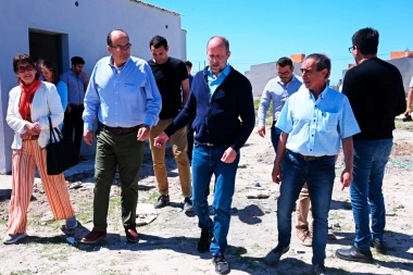 Insaurralde amplía su recorrida por la Provincia: visita a distritos de la Quinta Sección