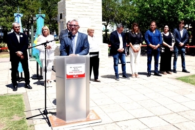 Zamora festejó aniversario de Don Torcuato: anunció nuevo teatro y micro estadio