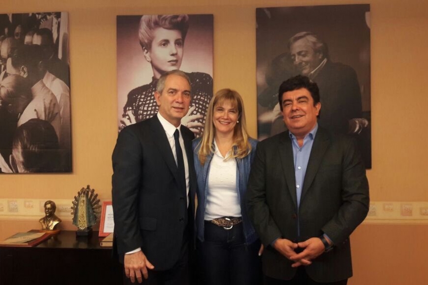 De la mano de Alak, Magario desembarca en La Plata con acto peronista
