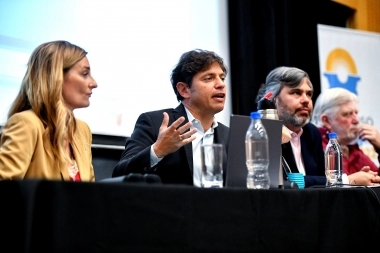 Kicillof de visita en la UNLP: destacó la importancia de desarrollar una “soberanía energética”